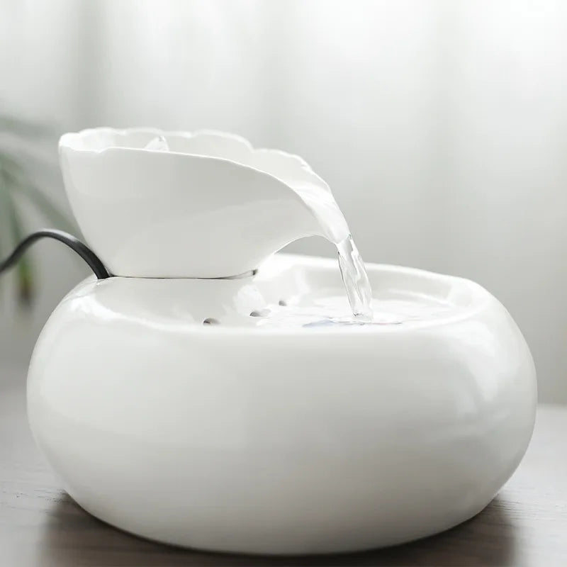 Fontaine à eau en céramique pour chat